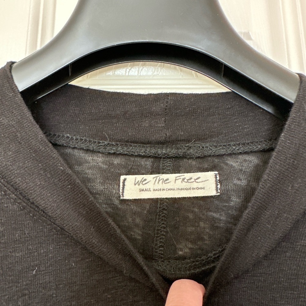 Free People black long sleeve tunic top with raw edges size small - Picture 5 of 15